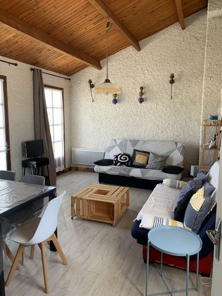 photo 8 Owner direct vacation rental Vaux sur Mer appartement Poitou-Charentes Charente-Maritime Living room