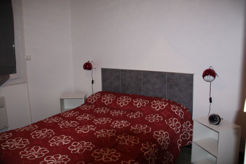 photo 8 Owner direct vacation rental Hyres appartement Provence-Alpes-Cte d'Azur Var bedroom 1