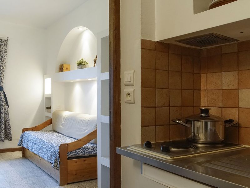 photo 2 Owner direct vacation rental Hyres appartement Provence-Alpes-Cte d'Azur Var Kitchenette