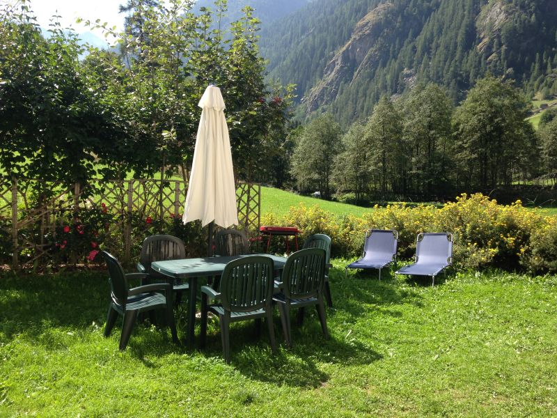 photo 0 Owner direct vacation rental Gressoney Saint Jean appartement Aosta Valley Aosta Province View of the property from outside