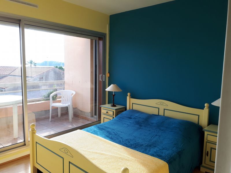 photo 8 Owner direct vacation rental Sanary-sur-Mer appartement Provence-Alpes-Cte d'Azur Var bedroom 1