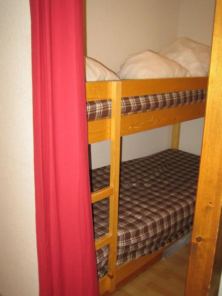 photo 2 Owner direct vacation rental Praz de Lys Sommand studio Rhone-Alps Haute-Savoie Open sleeping nook