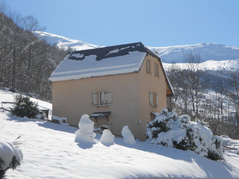 photo 14 Owner direct vacation rental Barges chalet Midi-Pyrnes Hautes-Pyrnes View of the property from outside