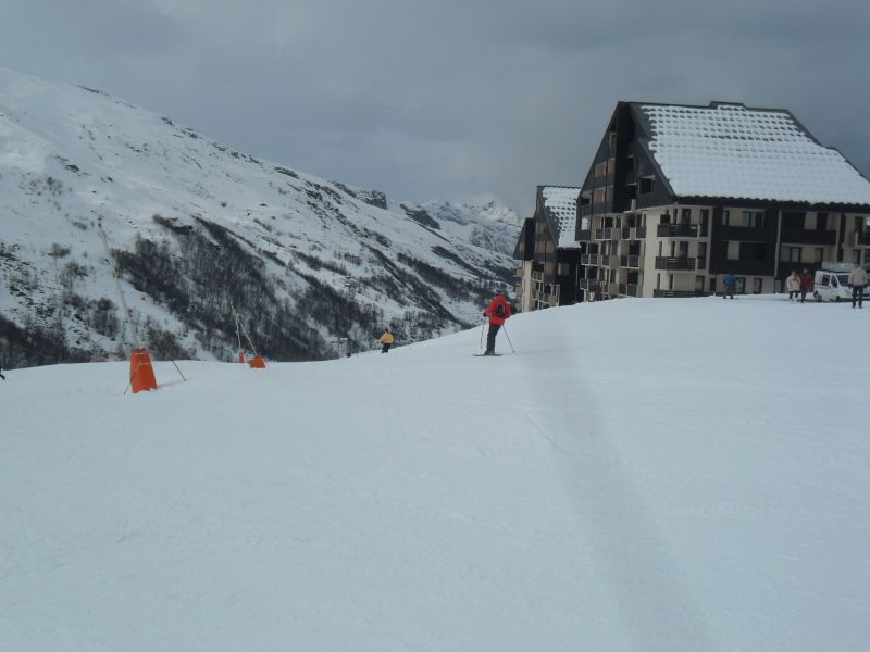 photo 13 Owner direct vacation rental Les Menuires studio Rhone-Alps Savoie View of the property from outside