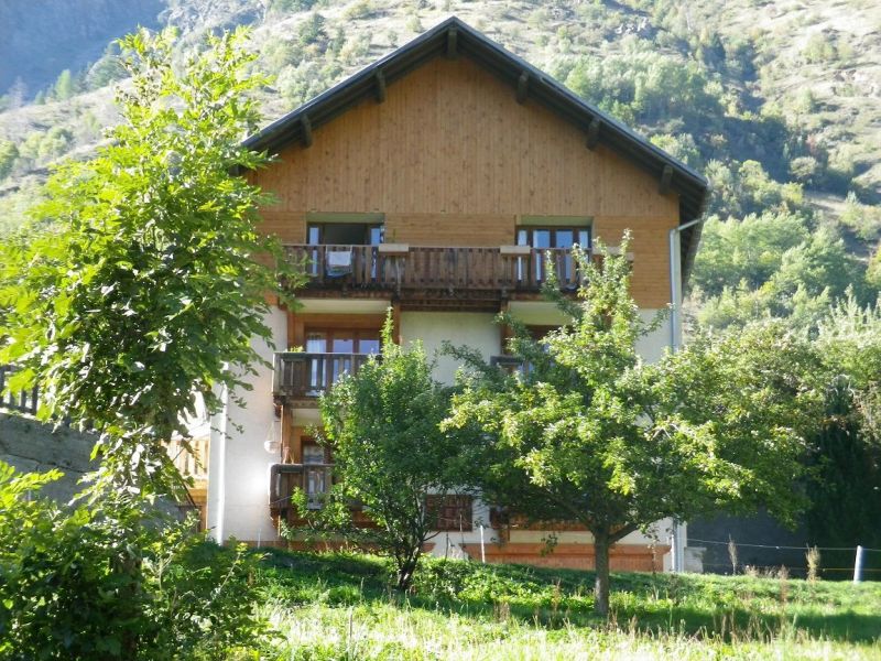 photo 15 Owner direct vacation rental Les 2 Alpes appartement Rhone-Alps Isre View of the property from outside