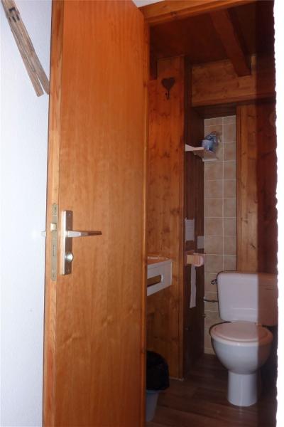 photo 7 Owner direct vacation rental Chtel appartement Rhone-Alps Haute-Savoie Bathroom w/toilet only