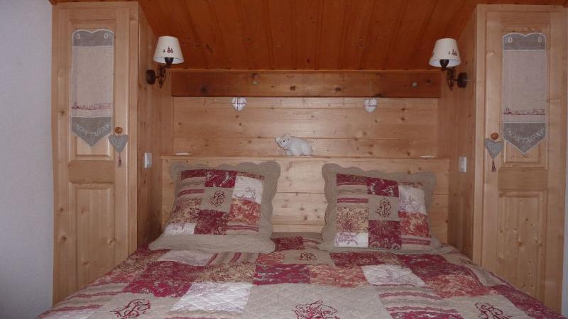 photo 12 Owner direct vacation rental Chtel appartement Rhone-Alps Haute-Savoie bedroom 2