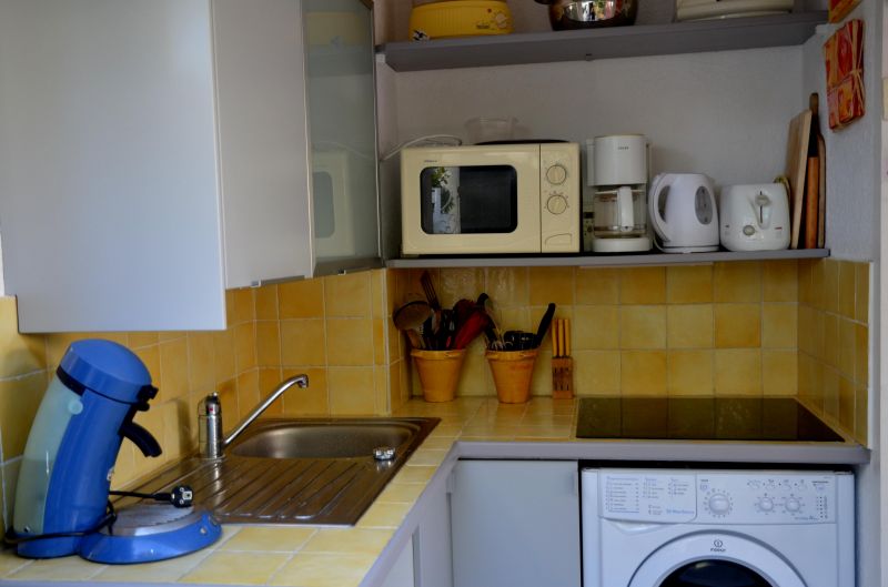 photo 4 Owner direct vacation rental La Grande Motte studio Languedoc-Roussillon Hrault Kitchenette