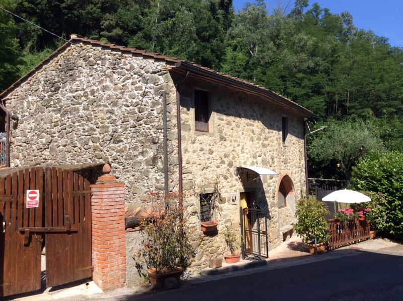 photo 29 Owner direct vacation rental Lucca villa Tuscany Lucca Province View of the property from outside