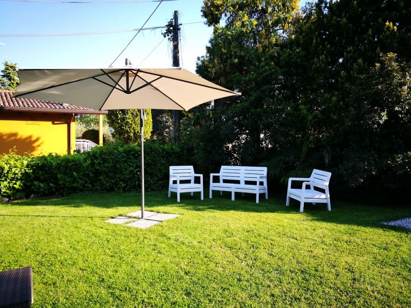 photo 10 Owner direct vacation rental Garda villa Veneto Verona Province Garden