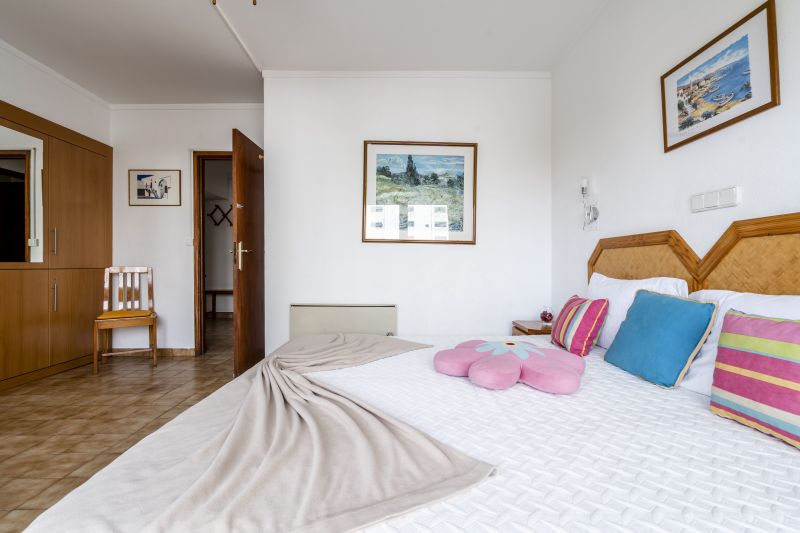 photo 5 Owner direct vacation rental Portimo appartement Algarve  bedroom 2