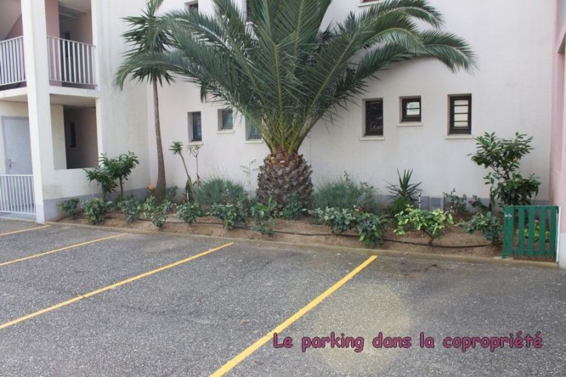 photo 18 Owner direct vacation rental Cap d'Agde appartement Languedoc-Roussillon Hrault Parking