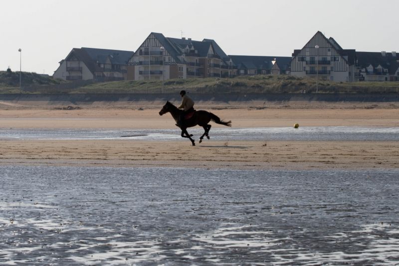 photo 11 Owner direct vacation rental Cabourg appartement Basse-Normandie Calvados View of the property from outside