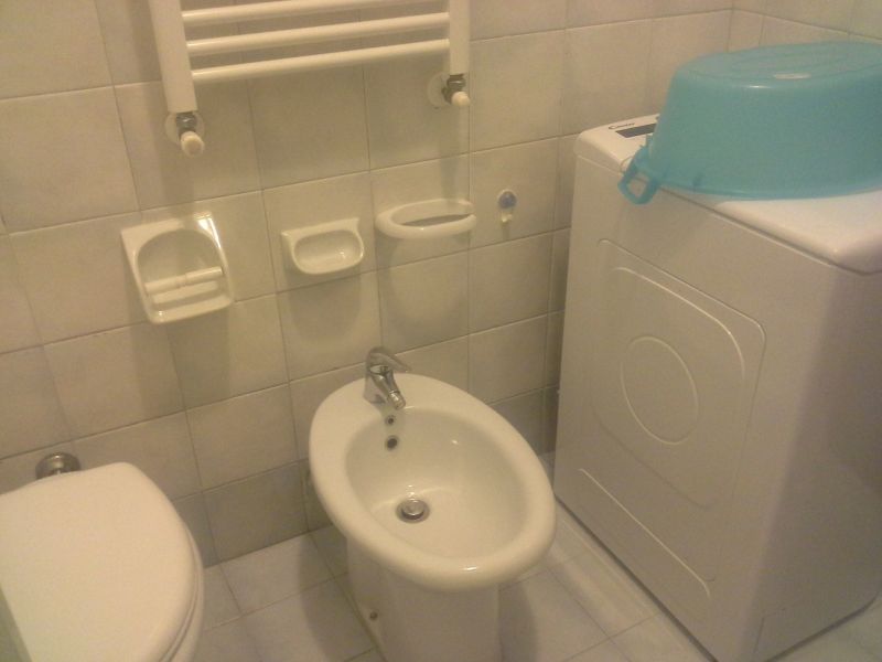 photo 5 Owner direct vacation rental Senigallia appartement Marche Ancona Province Half bath