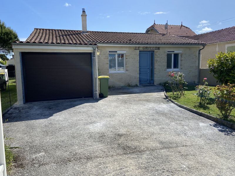 photo 0 Owner direct vacation rental Le Chteau d'Olron maison Poitou-Charentes Charente-Maritime View of the property from outside