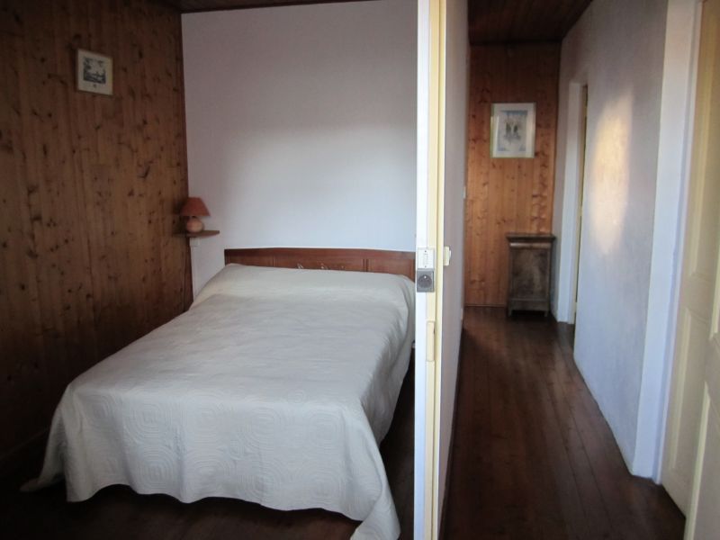 photo 4 Owner direct vacation rental Ars en R maison Poitou-Charentes Charente-Maritime bedroom 2