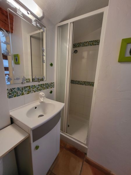 photo 26 Owner direct vacation rental Sainte Maxime villa Provence-Alpes-Cte d'Azur Var Half bath