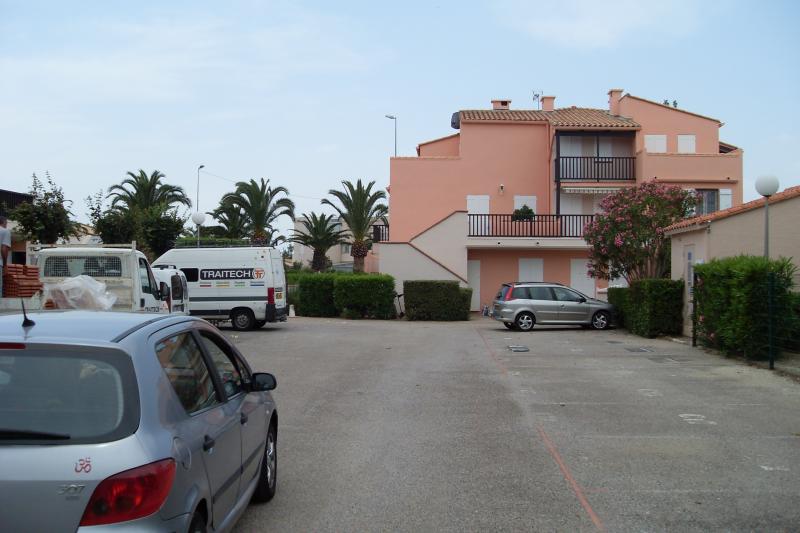 photo 9 Owner direct vacation rental Saint Cyprien Plage studio Languedoc-Roussillon Pyrnes-Orientales Parking
