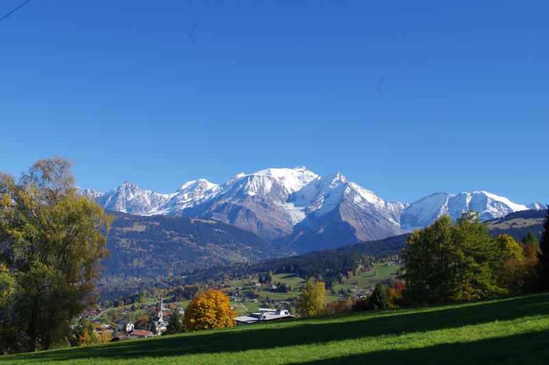 photo 11 Owner direct vacation rental Combloux chalet Rhone-Alps Haute-Savoie View of the property from outside