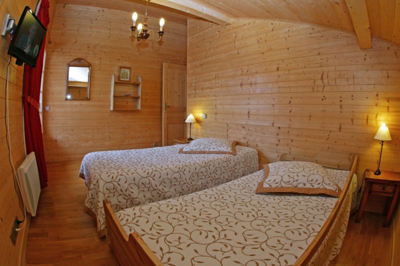 photo 17 Owner direct vacation rental Combloux chalet Rhone-Alps Haute-Savoie bedroom 4