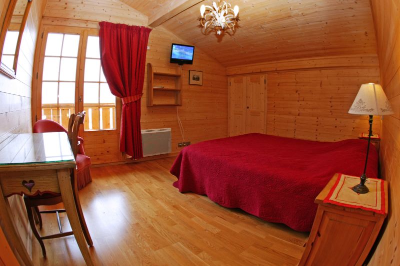 photo 21 Owner direct vacation rental Combloux chalet Rhone-Alps Haute-Savoie bedroom 3