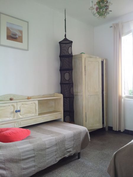 photo 7 Owner direct vacation rental Cavalaire-sur-Mer appartement Provence-Alpes-Cte d'Azur Var bedroom 2