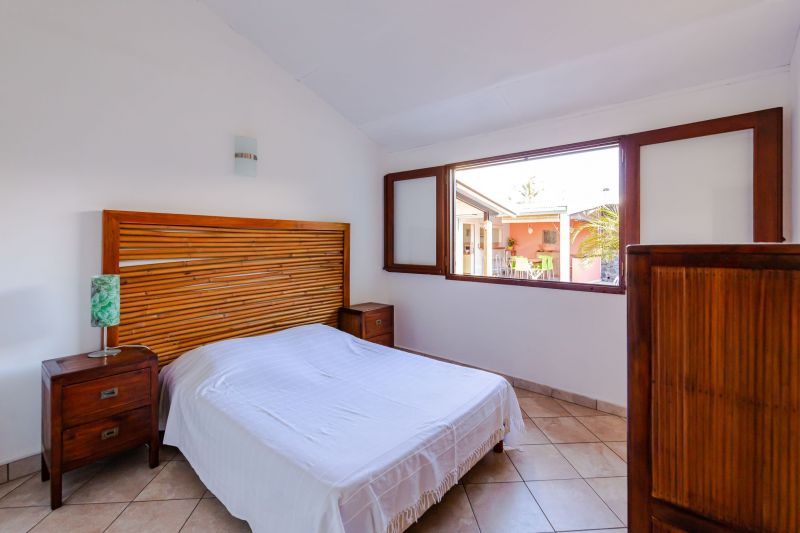 photo 10 Owner direct vacation rental Saint-Gilles les Bains villa   bedroom 1