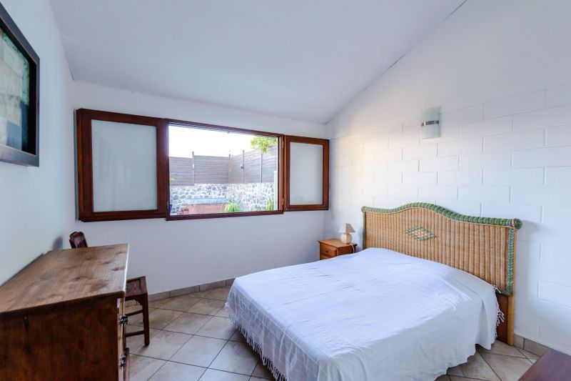 photo 13 Owner direct vacation rental Saint-Gilles les Bains villa   bedroom 2