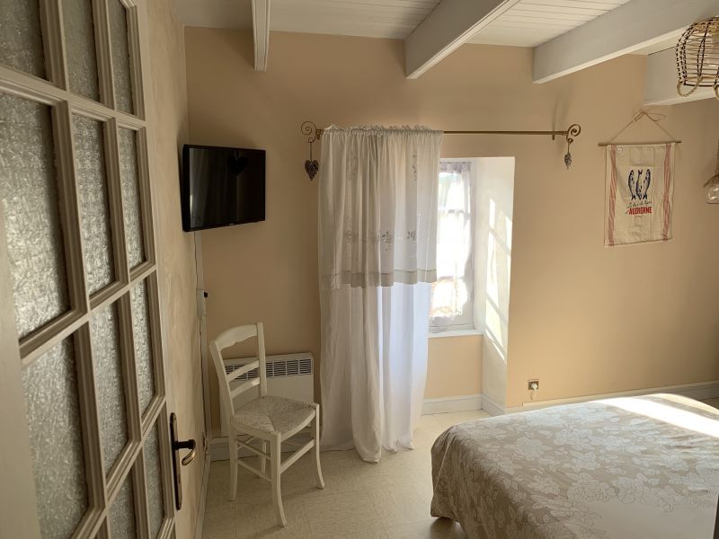 photo 15 Owner direct vacation rental Audierne gite Brittany Finistre bedroom 2