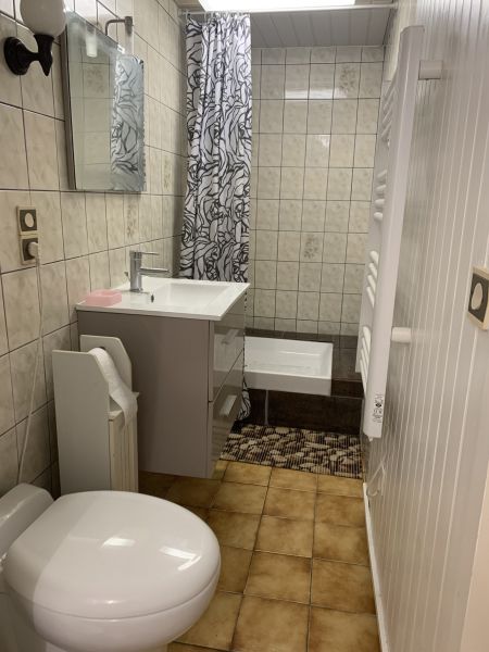 photo 20 Owner direct vacation rental Audierne gite Brittany Finistre Half bath