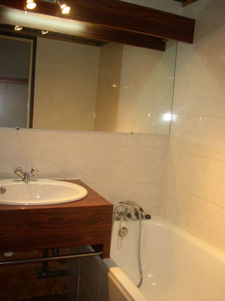 photo 5 Owner direct vacation rental Cassis appartement Provence-Alpes-Cte d'Azur Bouches du Rhne bathroom