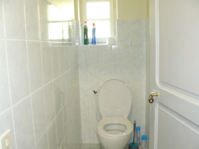 photo 9 Owner direct vacation rental Montory maison Aquitaine Pyrnes-Atlantiques Bathroom w/toilet only