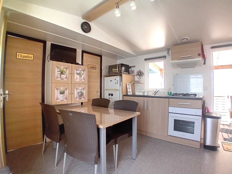 photo 3 Owner direct vacation rental Saint Jean de Monts mobilhome   Kitchenette