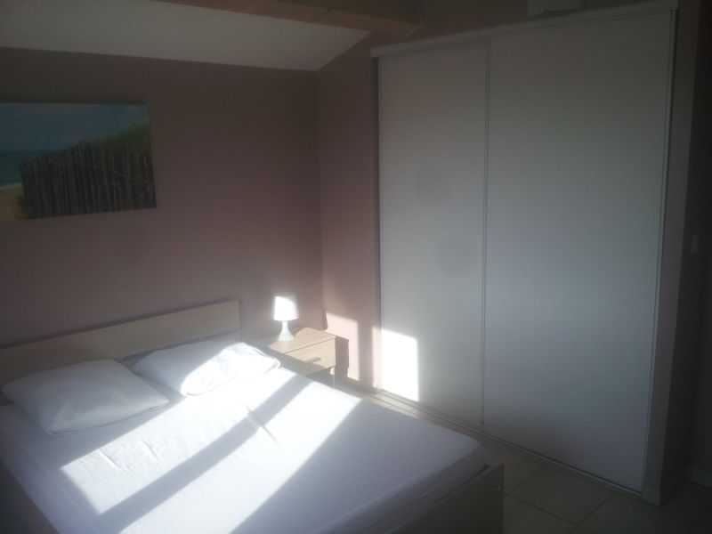 photo 13 Owner direct vacation rental Hyres appartement Provence-Alpes-Cte d'Azur Var bedroom 1