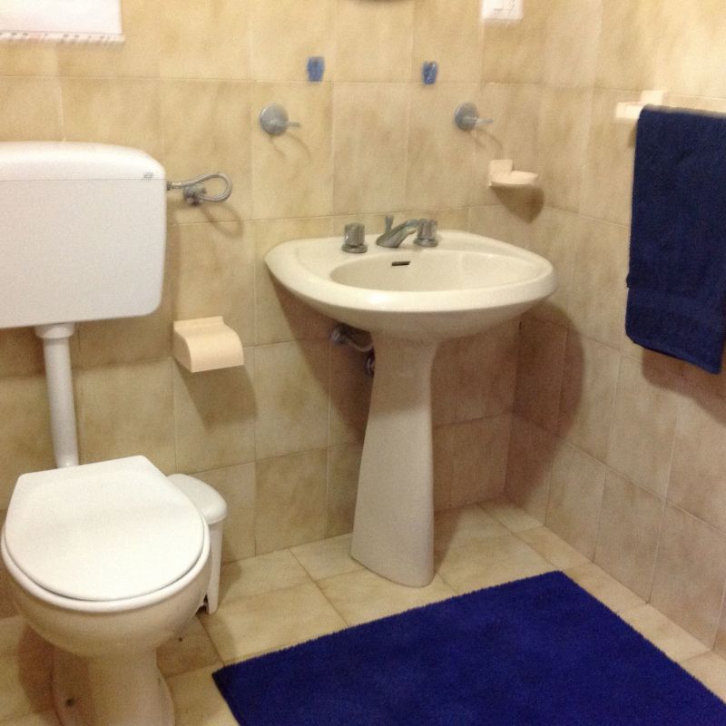 photo 16 Owner direct vacation rental Noto appartement Sicily Syracuse Province bathroom 2