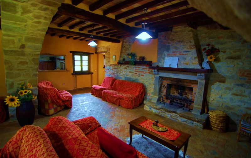 photo 19 Owner direct vacation rental Cortona maison Tuscany Arezzo Province Living room