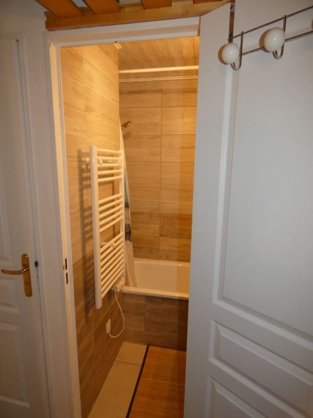 photo 9 Owner direct vacation rental Risoul 1850 appartement Provence-Alpes-Cte d'Azur Hautes-Alpes bathroom 1