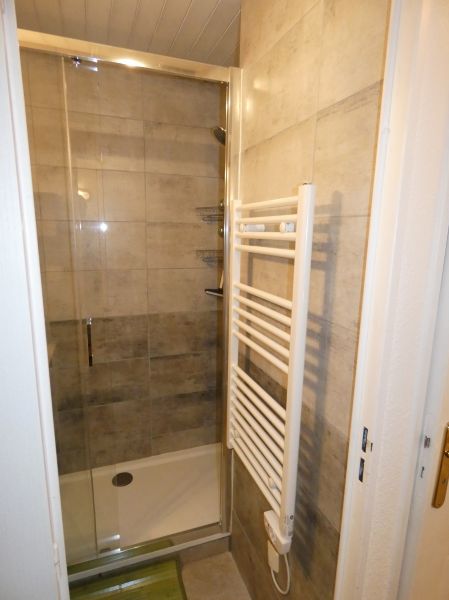 photo 14 Owner direct vacation rental Risoul 1850 appartement Provence-Alpes-Cte d'Azur Hautes-Alpes bathroom 2