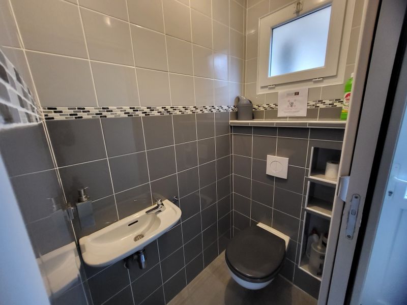 photo 18 Owner direct vacation rental Etretat gite Normandy (Haute-Normandie) Seine-Maritime Bathroom w/toilet only