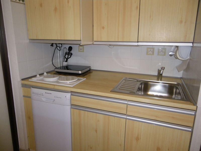 photo 3 Owner direct vacation rental Saint Lary Soulan appartement Midi-Pyrnes Hautes-Pyrnes Kitchenette