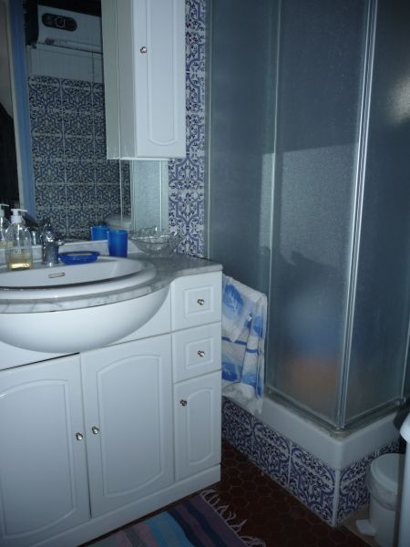 photo 6 Owner direct vacation rental Banyuls-sur-Mer maison Languedoc-Roussillon Pyrnes-Orientales Half bath