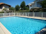 Pyrnes-Atlantiques swimming pool vacation rentals: appartement # 98622