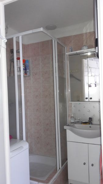 photo 15 Owner direct vacation rental Frontignan maison Languedoc-Roussillon Hrault Half bath