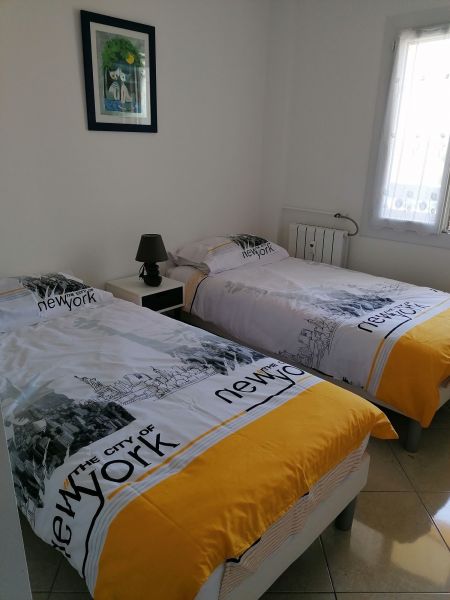 photo 4 Owner direct vacation rental Frjus appartement Provence-Alpes-Cte d'Azur Var bedroom 2