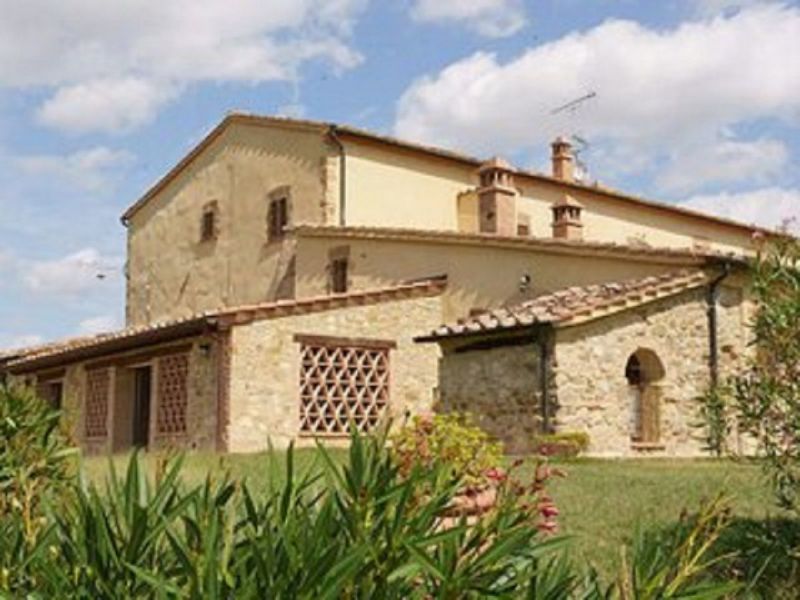 photo 1 Owner direct vacation rental Volterra gite Tuscany  View of the property from outside