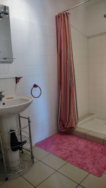 photo 7 Owner direct vacation rental Soulac appartement Aquitaine Gironde Half bath