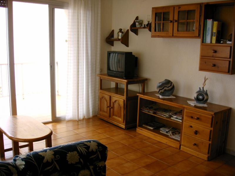 photo 1 Owner direct vacation rental Rosas appartement Catalonia Girona (province of) Living room