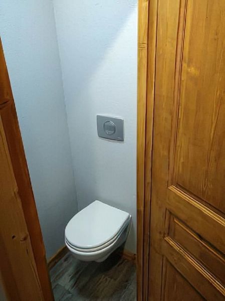 photo 9 Owner direct vacation rental Avoriaz appartement Rhone-Alps Haute-Savoie Bathroom w/toilet only