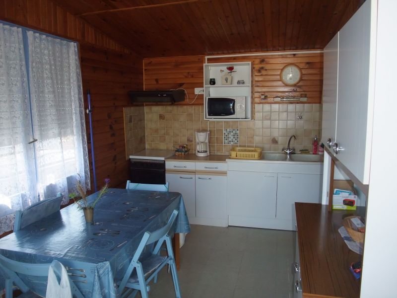 photo 4 Owner direct vacation rental Sigean mobilhome Languedoc-Roussillon Aude Separate kitchen