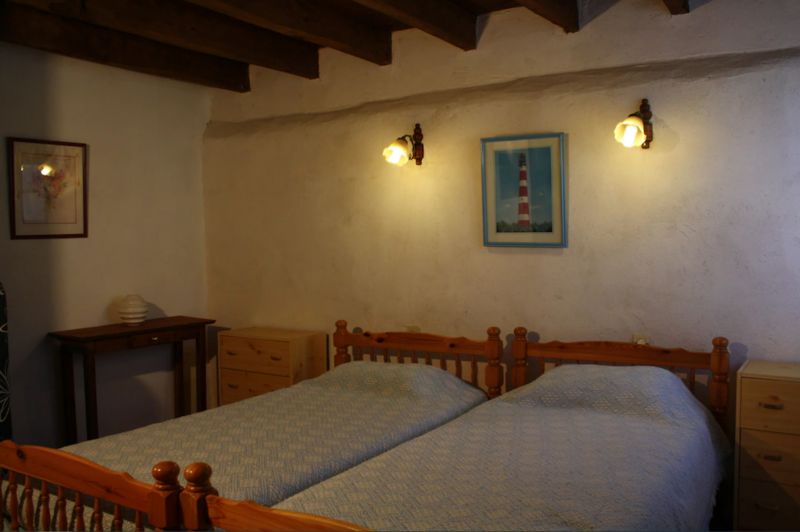 photo 5 Owner direct vacation rental Bergerac gite Aquitaine Dordogne bedroom 2